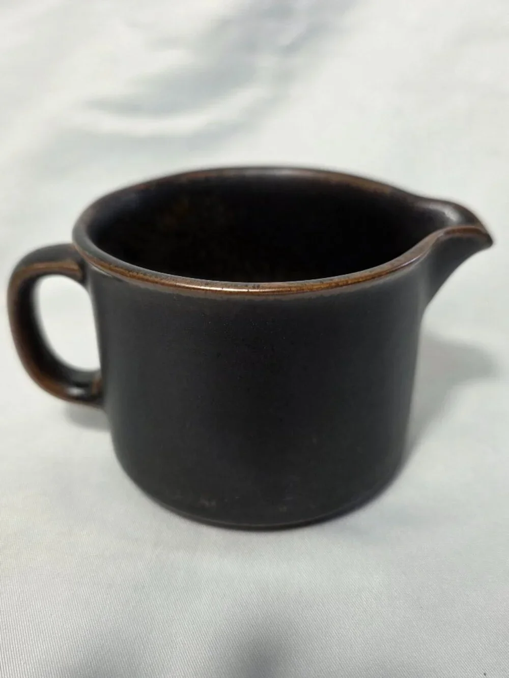 Arabia of Finland Rushka Creamer Light & Dark Brown Spotted NEW